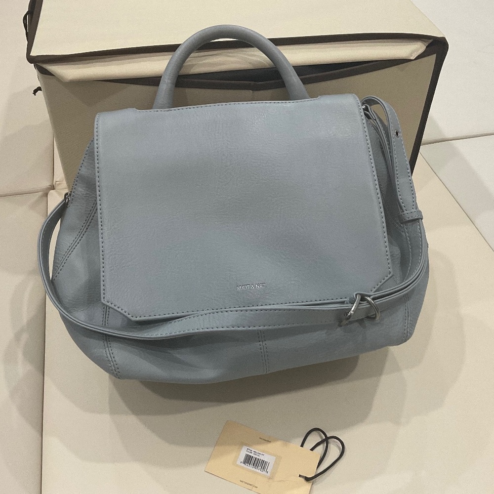 matt and nat wellington handbag
